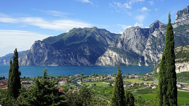  Exquisite European Lakes - Lake Garda